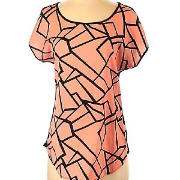 Espresso Blush and Black abstract Printed short sleeve scoop neck blouse, size L - Picture 6 of 7